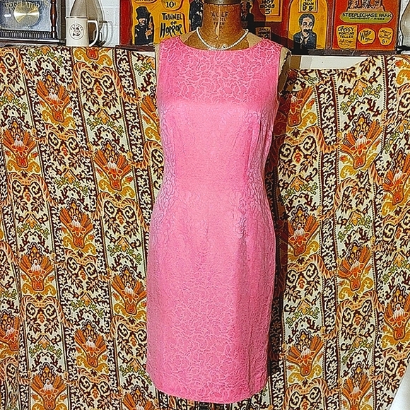 Talbots old lady looking pink silk suit - Picture 3 of 14